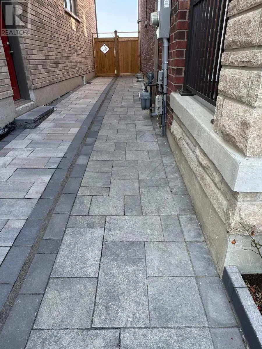 BSMT - 83 BARKERVILLE DRIVE