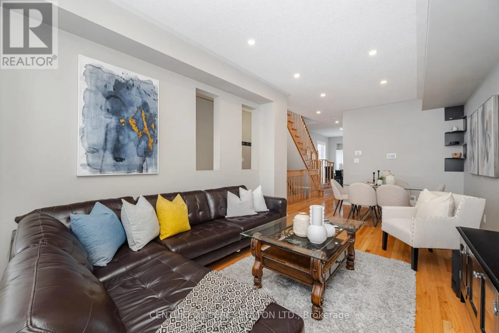 28 - 530 KINGSTON ROAD