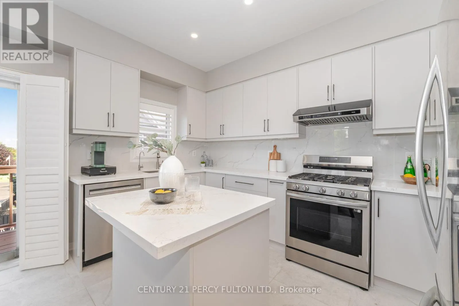 28 - 530 KINGSTON ROAD