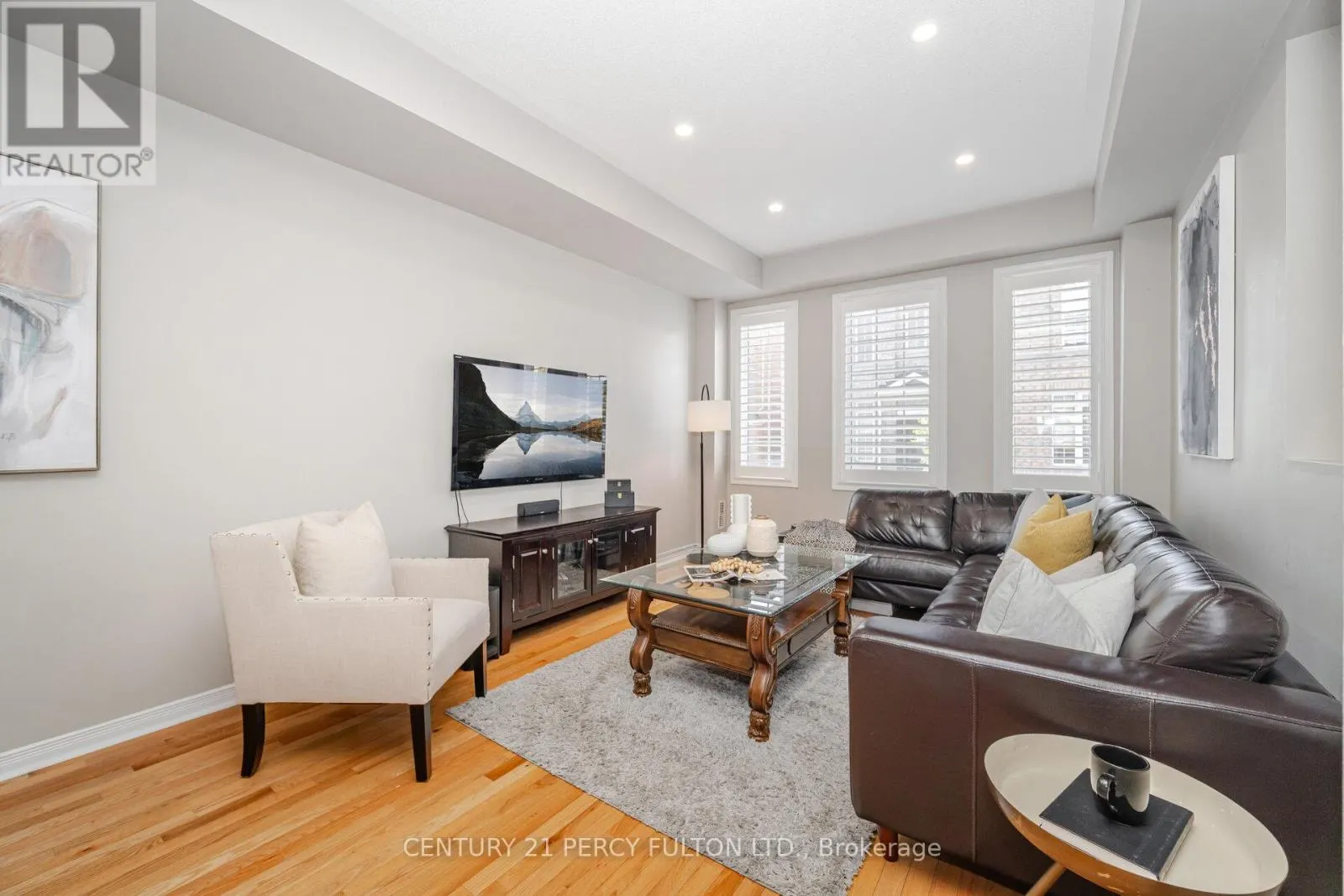 28 - 530 KINGSTON ROAD