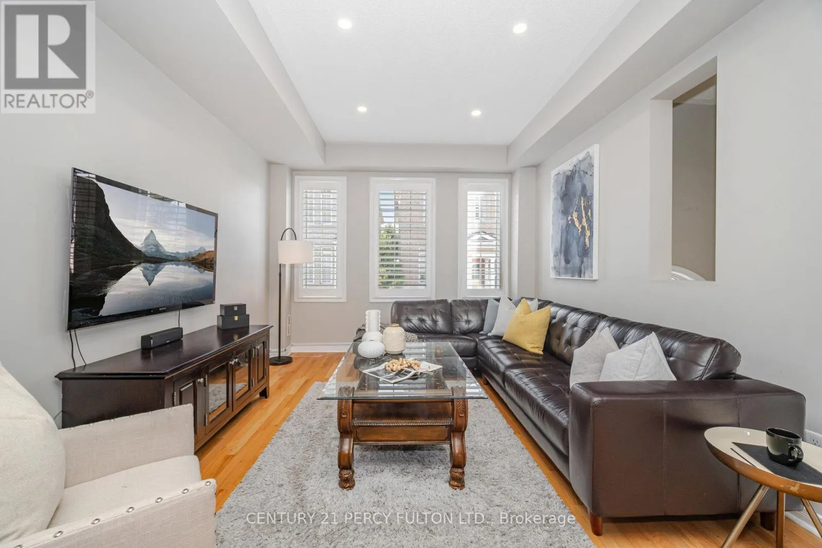 28 - 530 KINGSTON ROAD