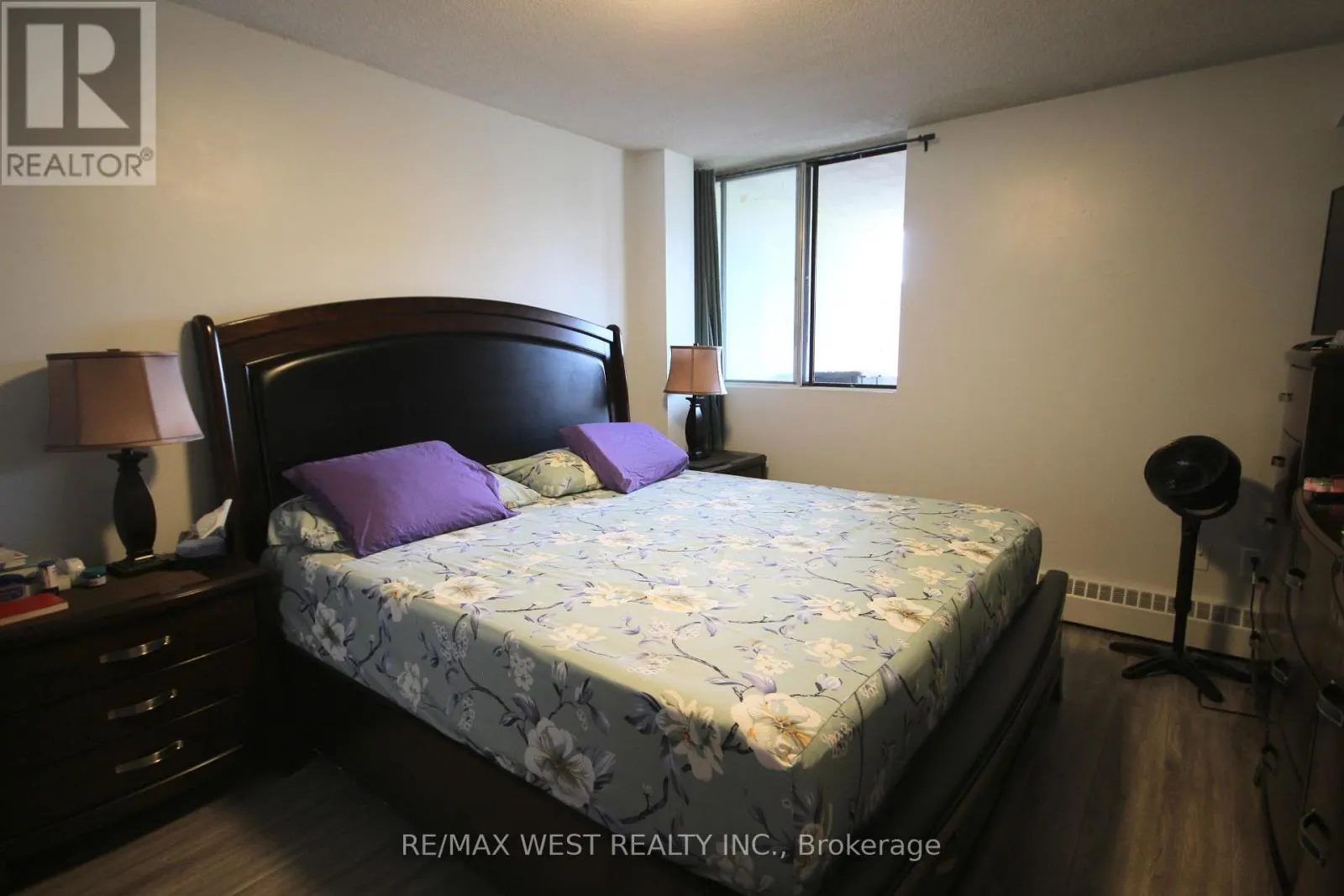 801 - 3380 EGLINTON AVENUE E