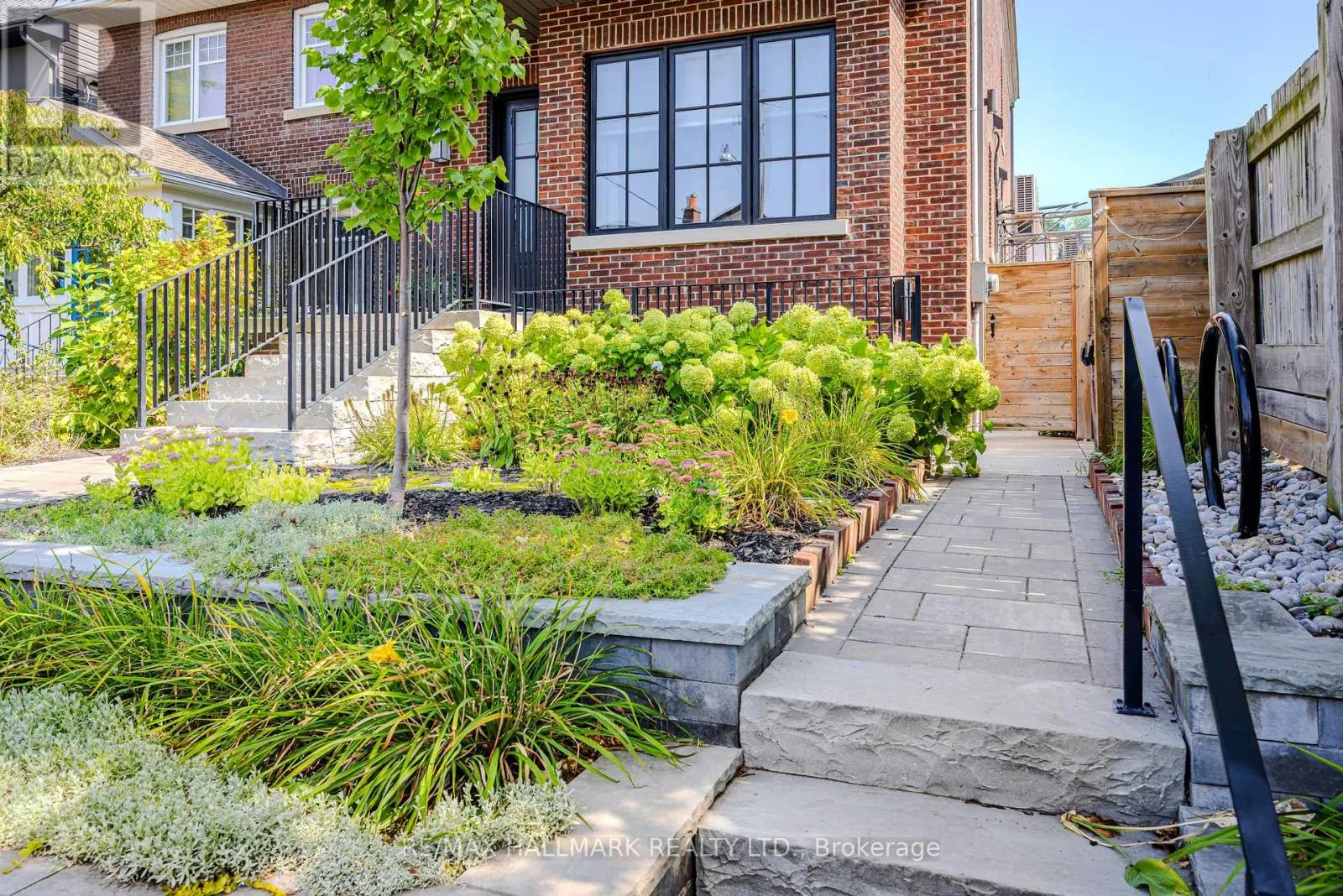 LOWER - 81 GOUGH AVENUE