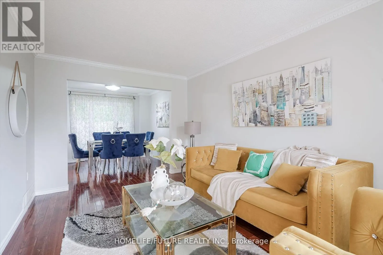 MAIN & 2ND FLR - 47 CARISBROOKE SQUARE