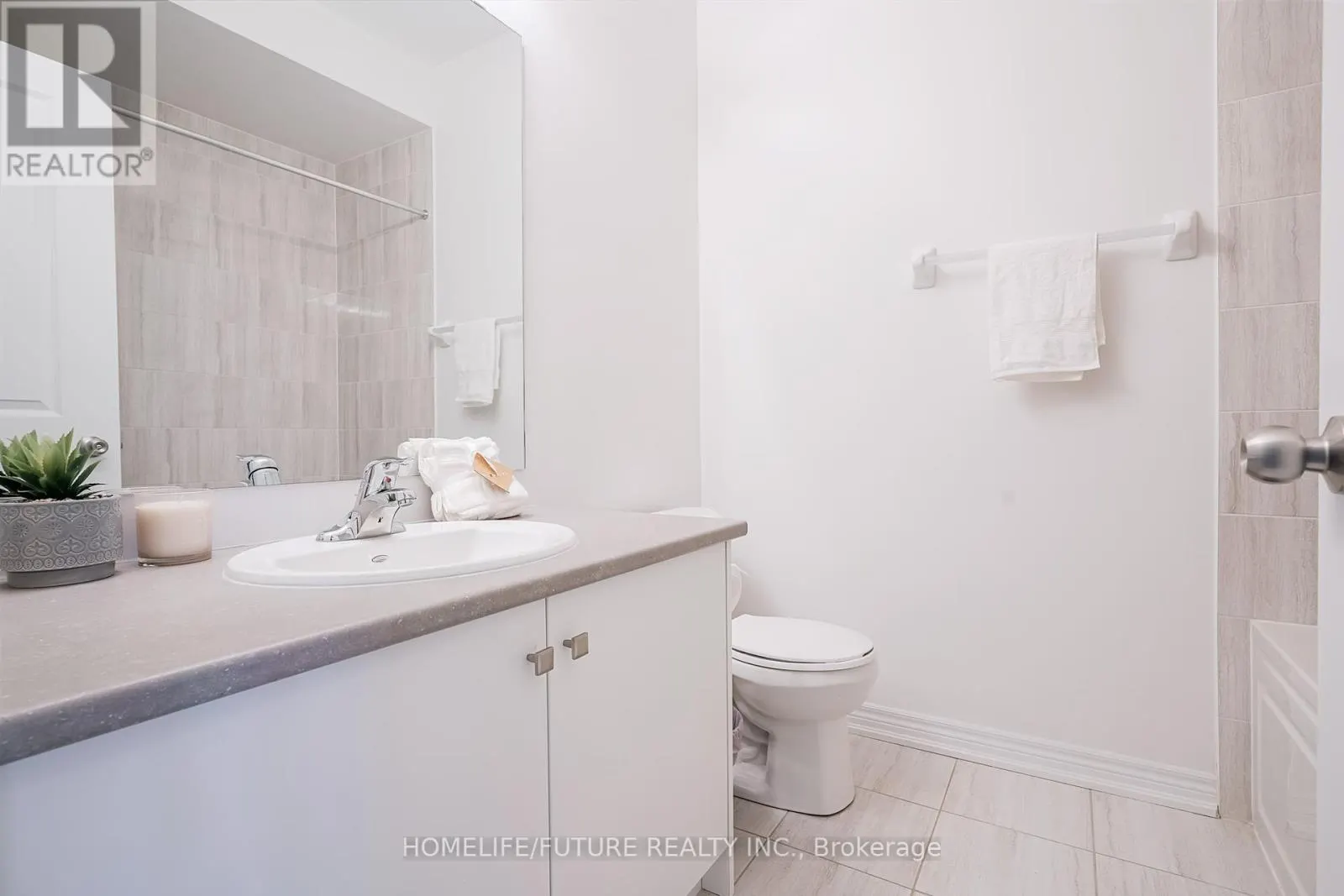 2626 DELPHINIUM TRAIL