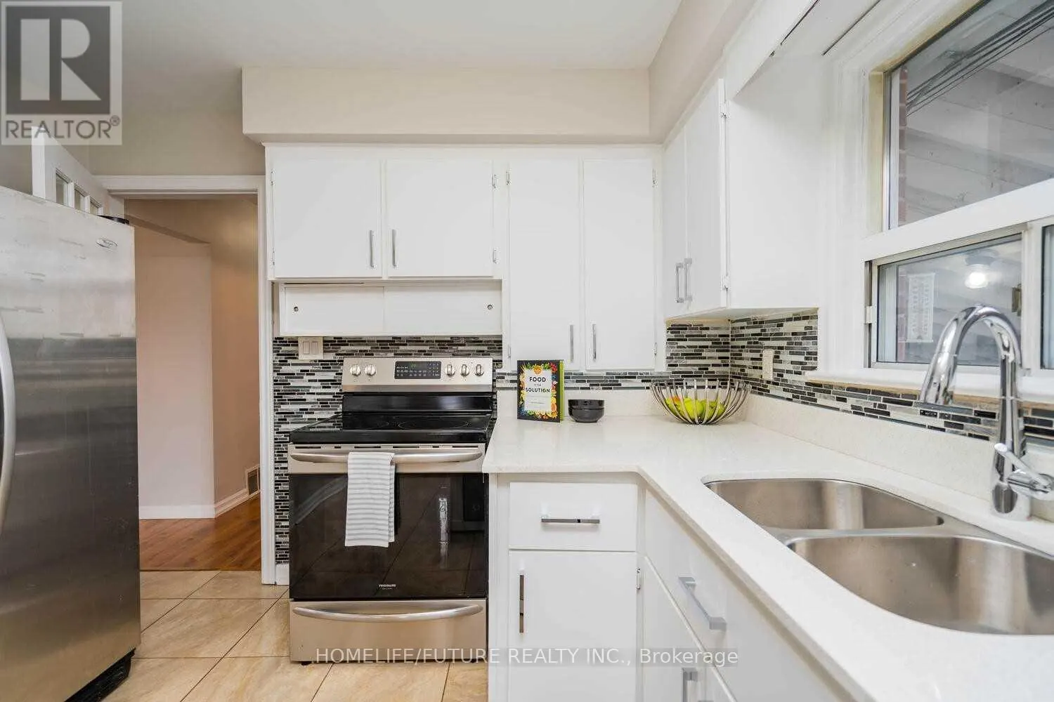 MAIN - 105 MOSSBANK DRIVE