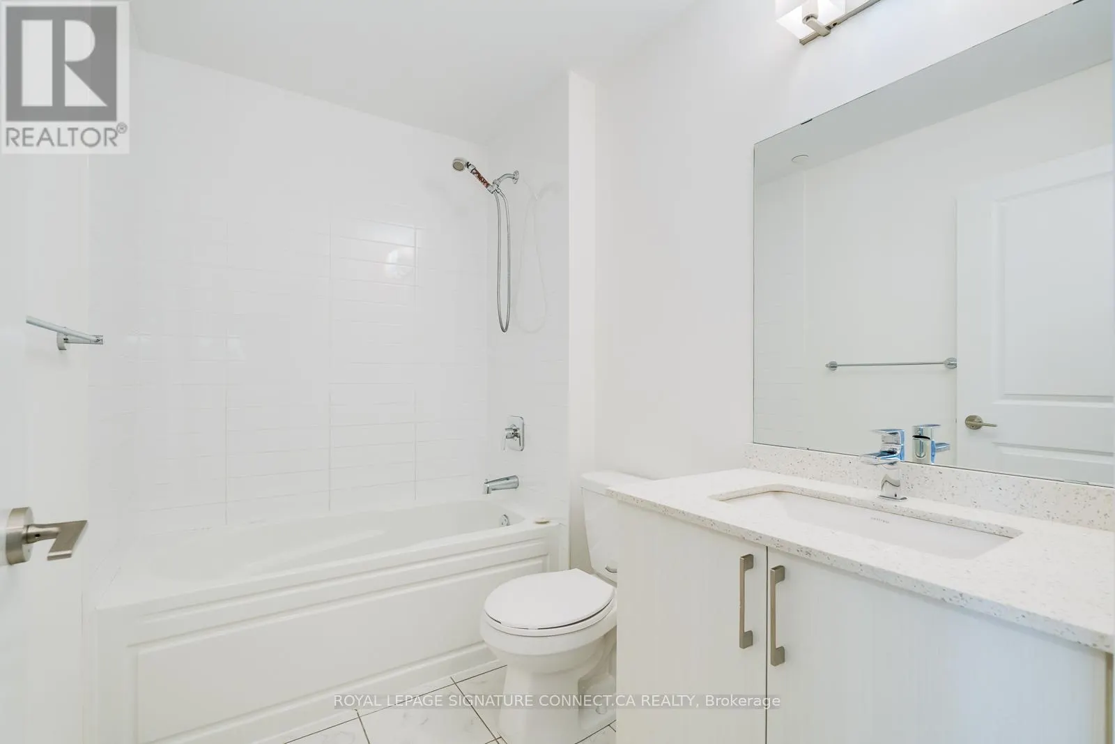 517 - 3121 SHEPPARD AVENUE E