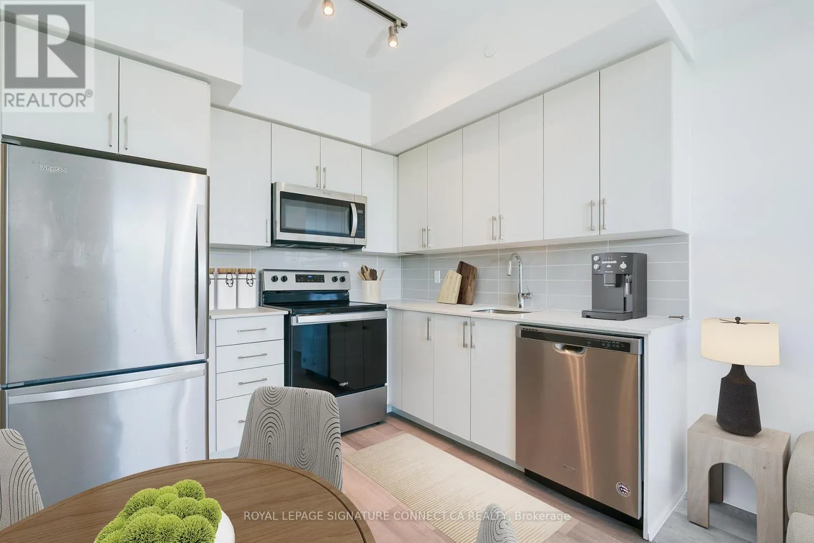 517 - 3121 SHEPPARD AVENUE E