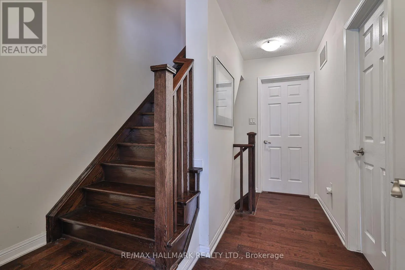 9 - 30 MENDELSSOHN STREET