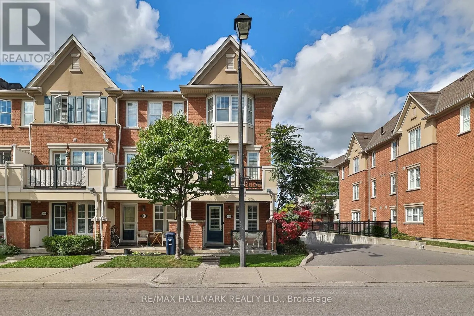 9 - 30 MENDELSSOHN STREET