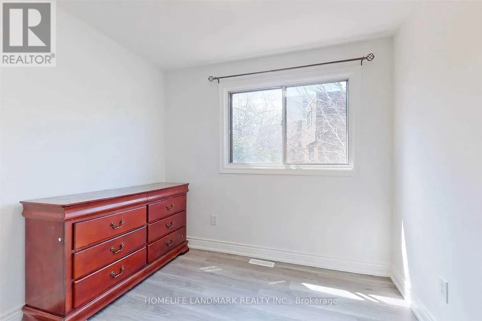 314 SPRUCEWOOD COURT