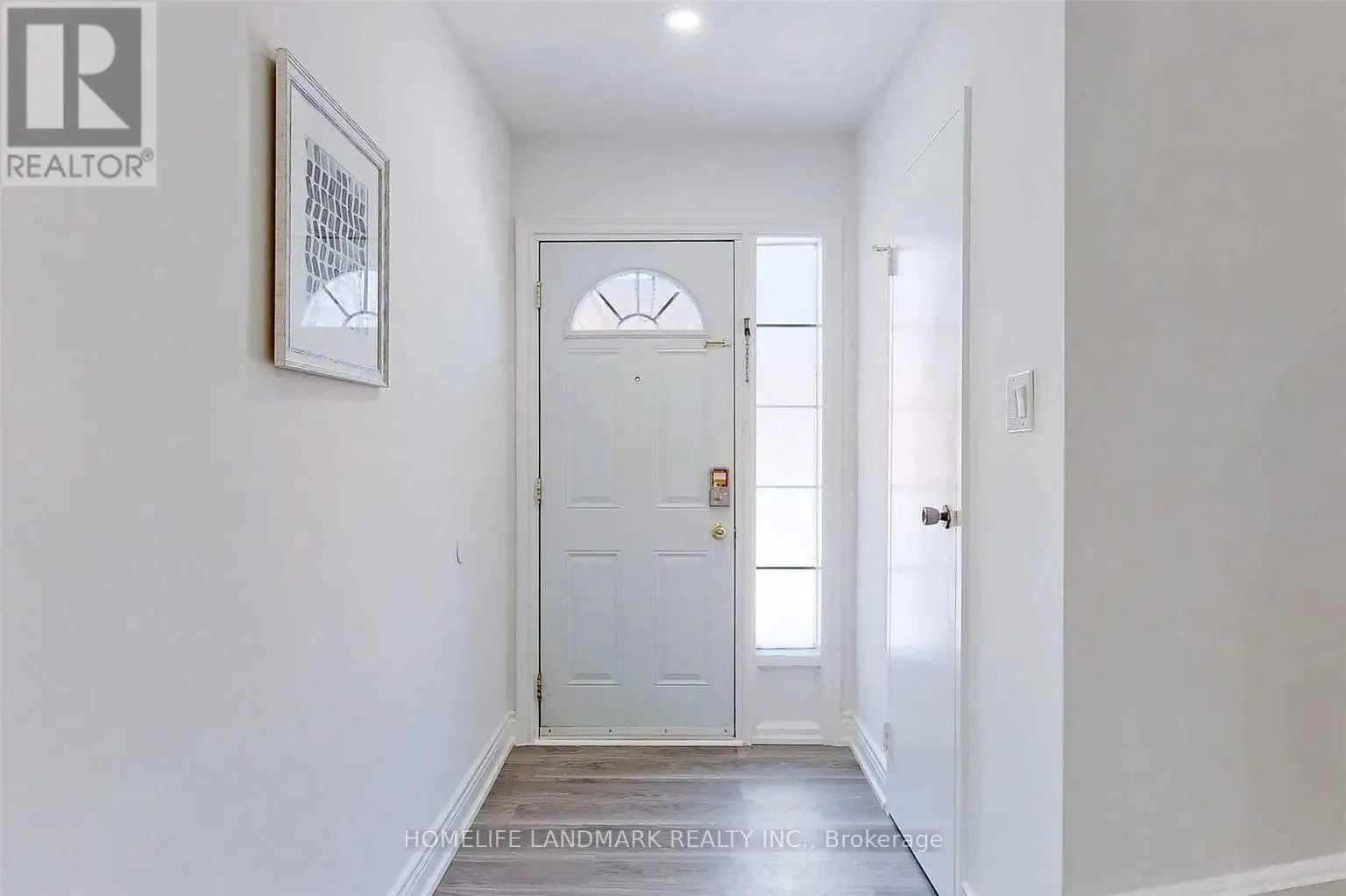 314 SPRUCEWOOD COURT
