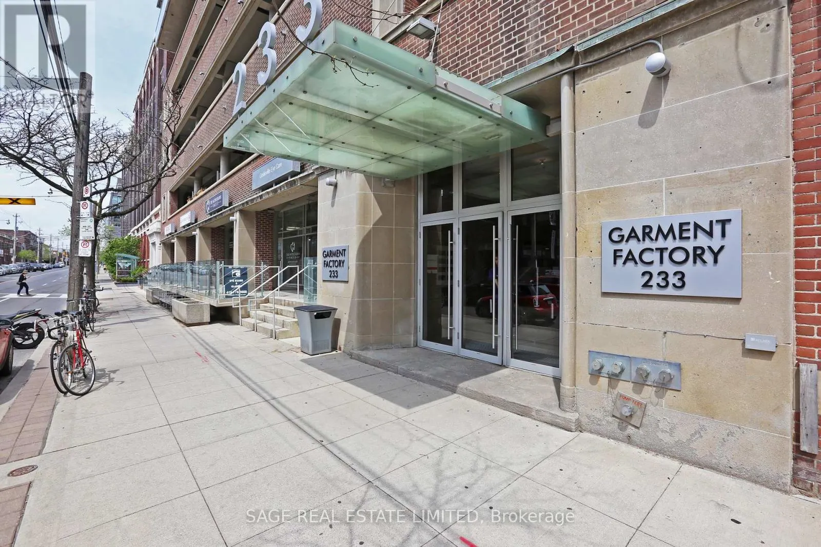 310 - 233 CARLAW AVENUE