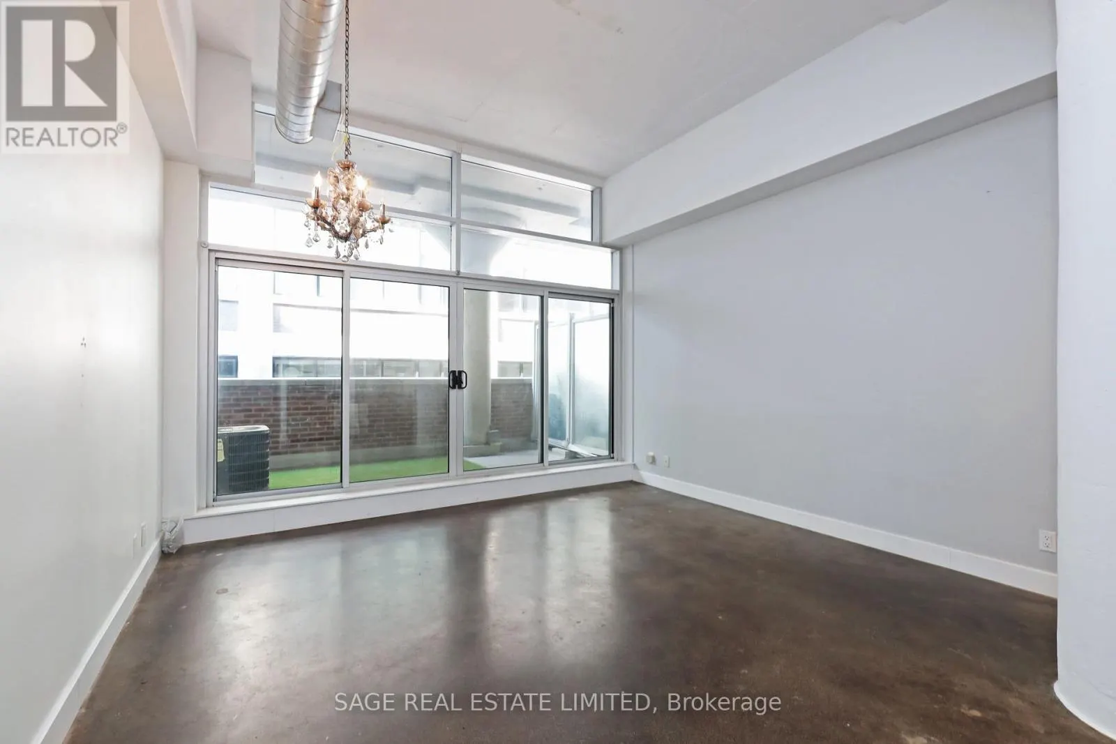 310 - 233 CARLAW AVENUE
