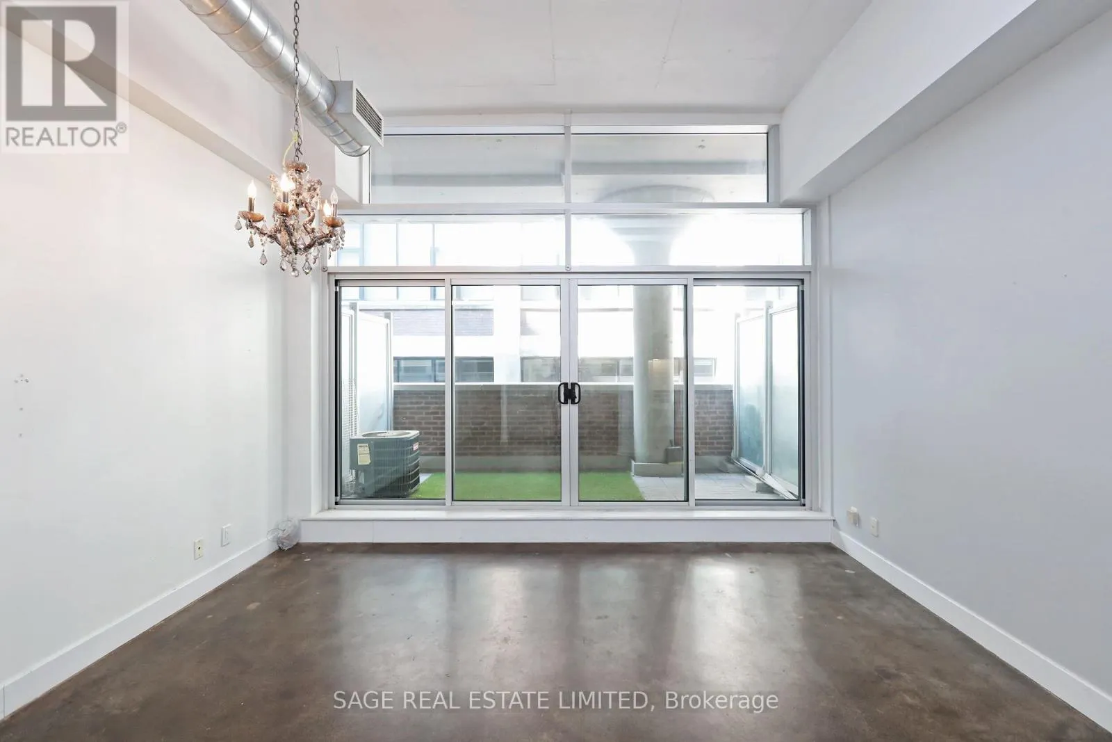 310 - 233 CARLAW AVENUE