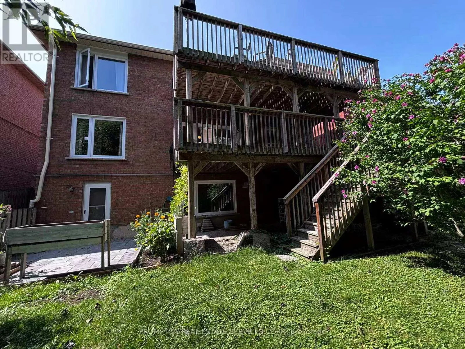 LOWER BSMT - 83 GARDEN STREET