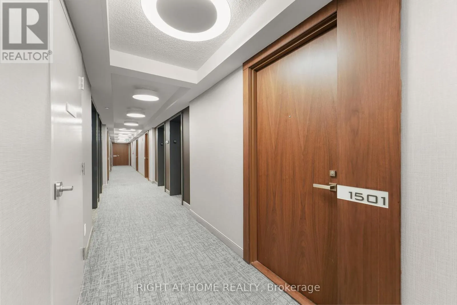 255 VILLAGE GREEN SQUARE