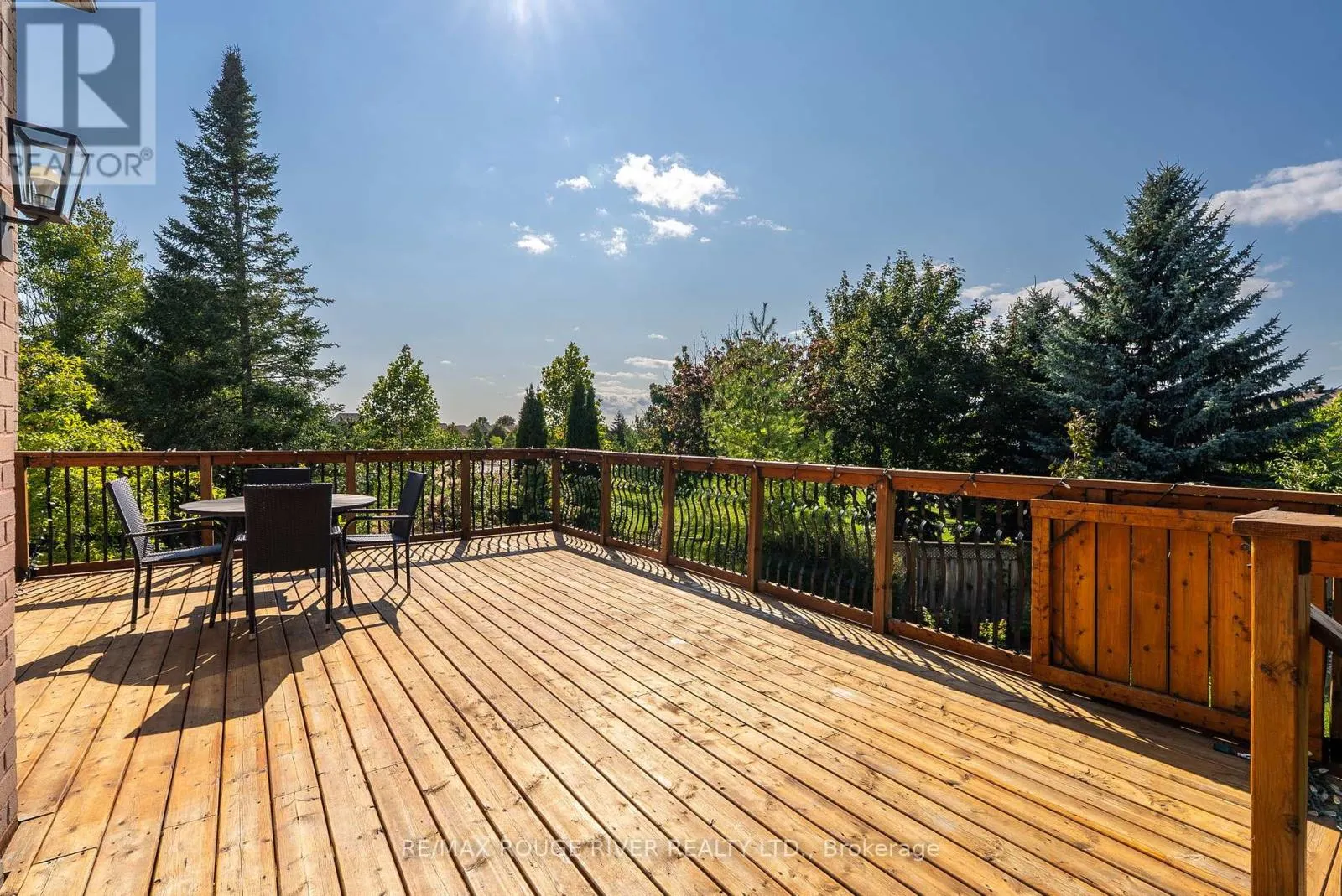 38 SILVERBIRCH PLACE