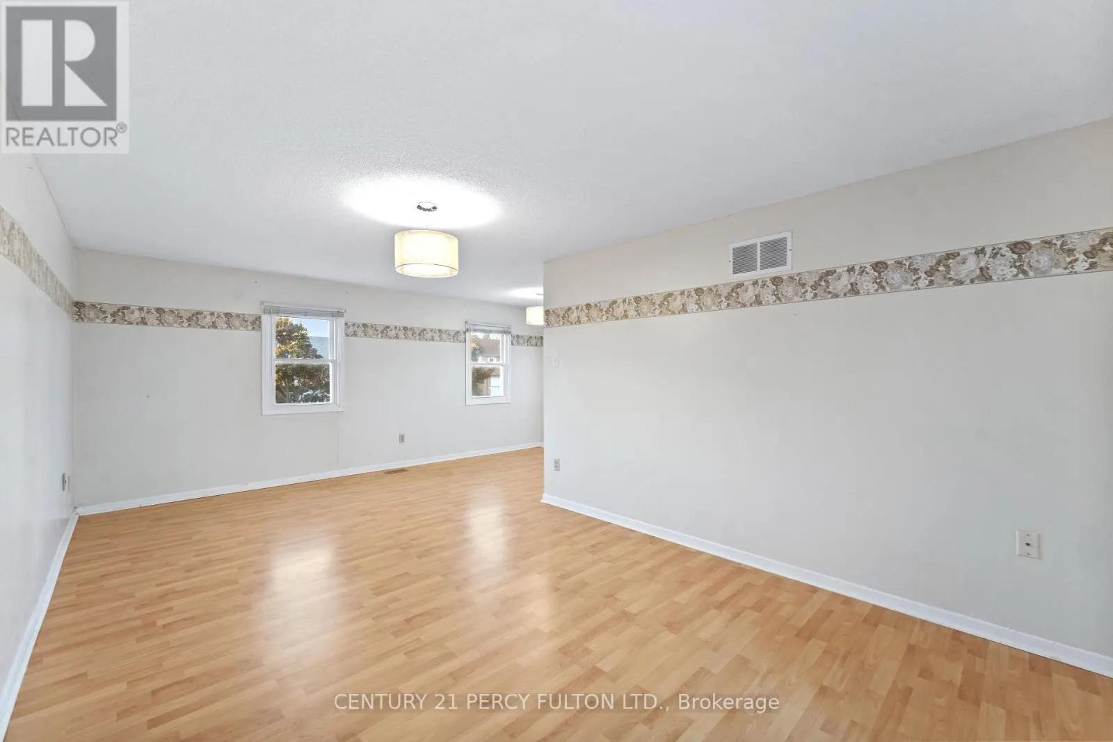 31 CHAPMAN DRIVE