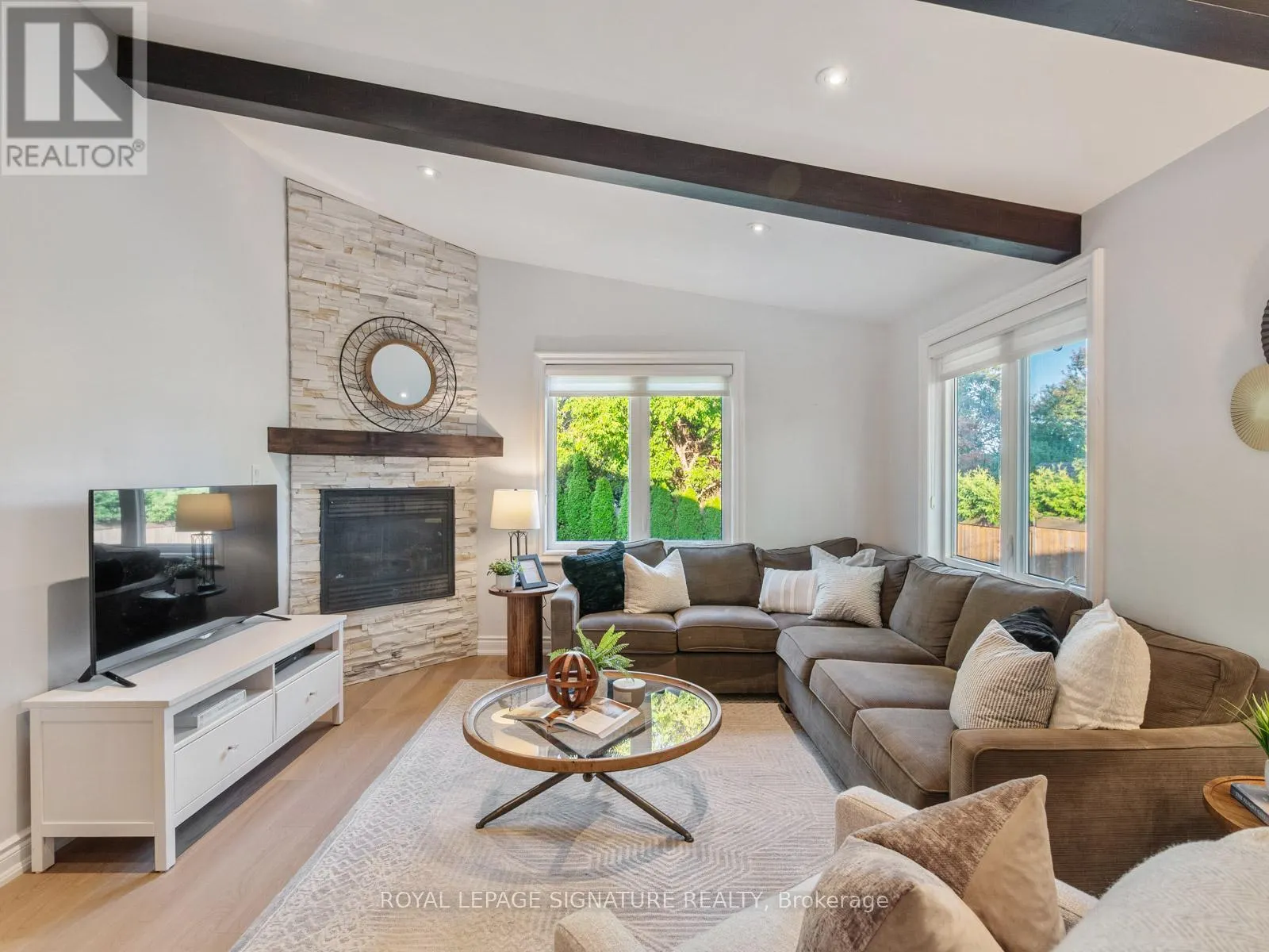 345 FLAGSTONE TERRACE