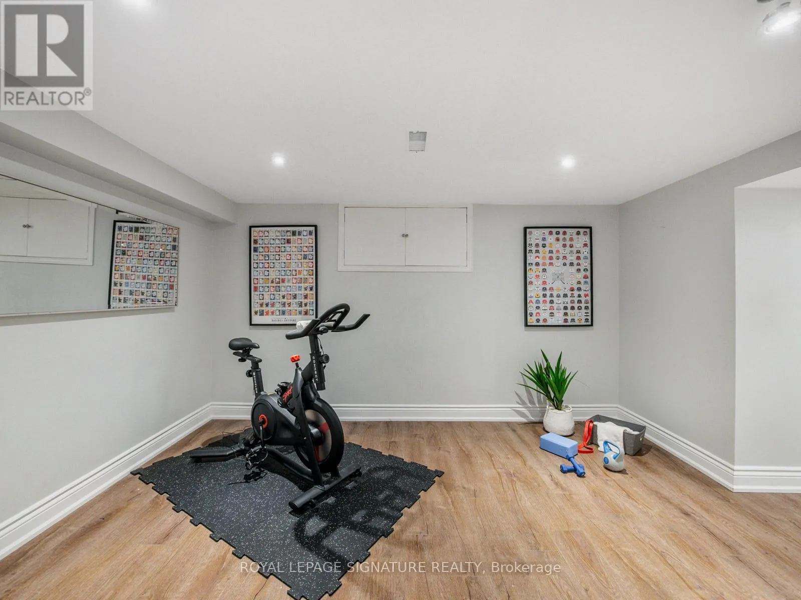 345 FLAGSTONE TERRACE