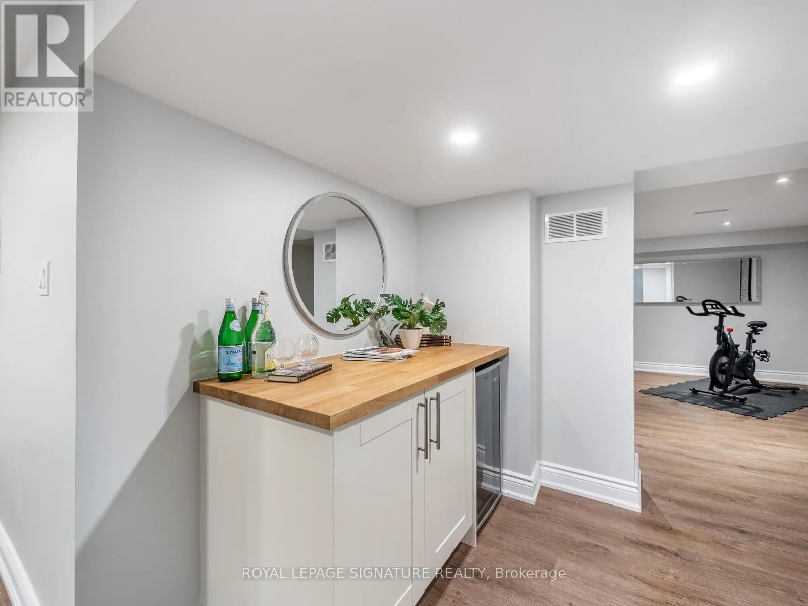 345 FLAGSTONE TERRACE