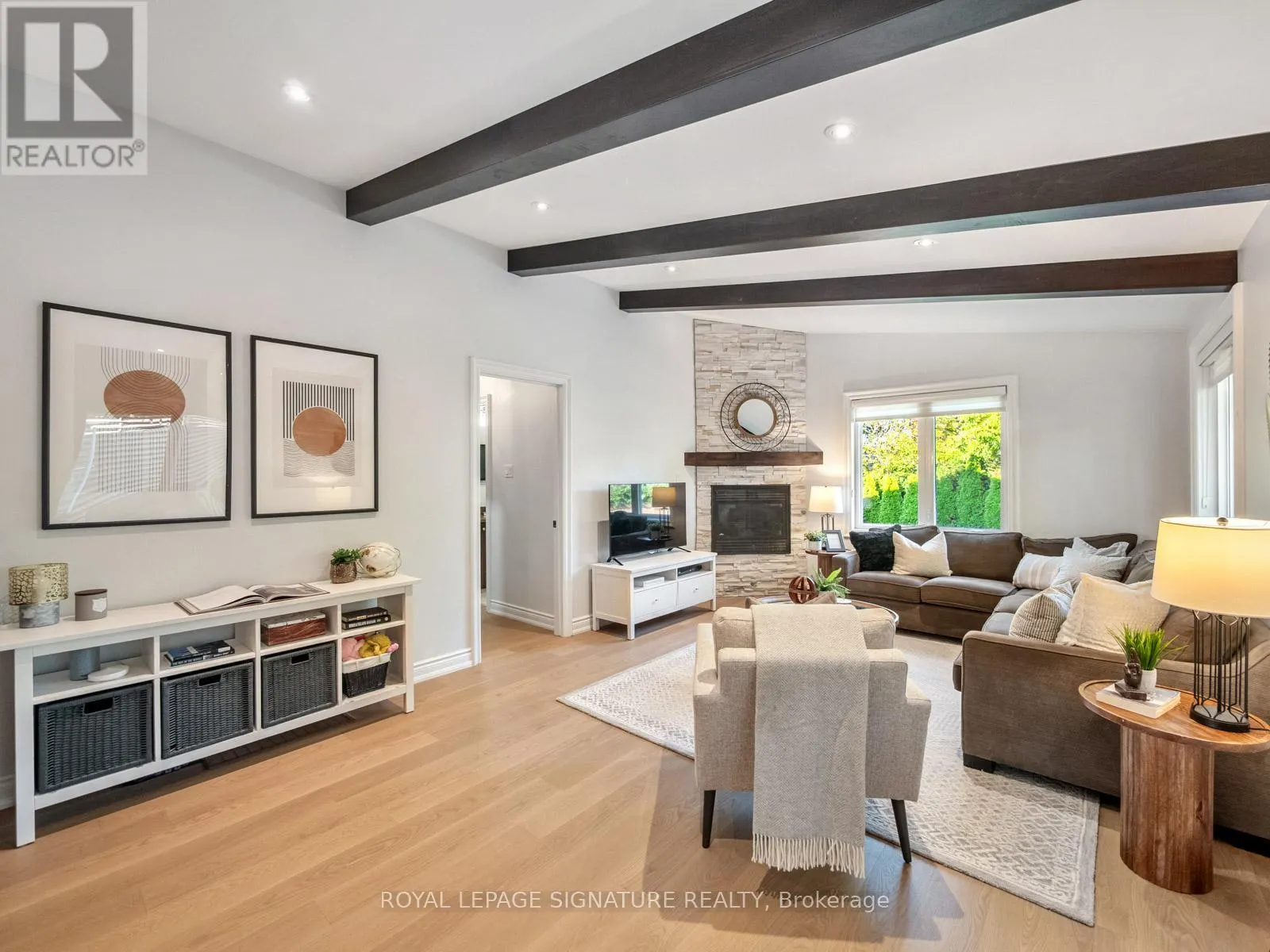 345 FLAGSTONE TERRACE