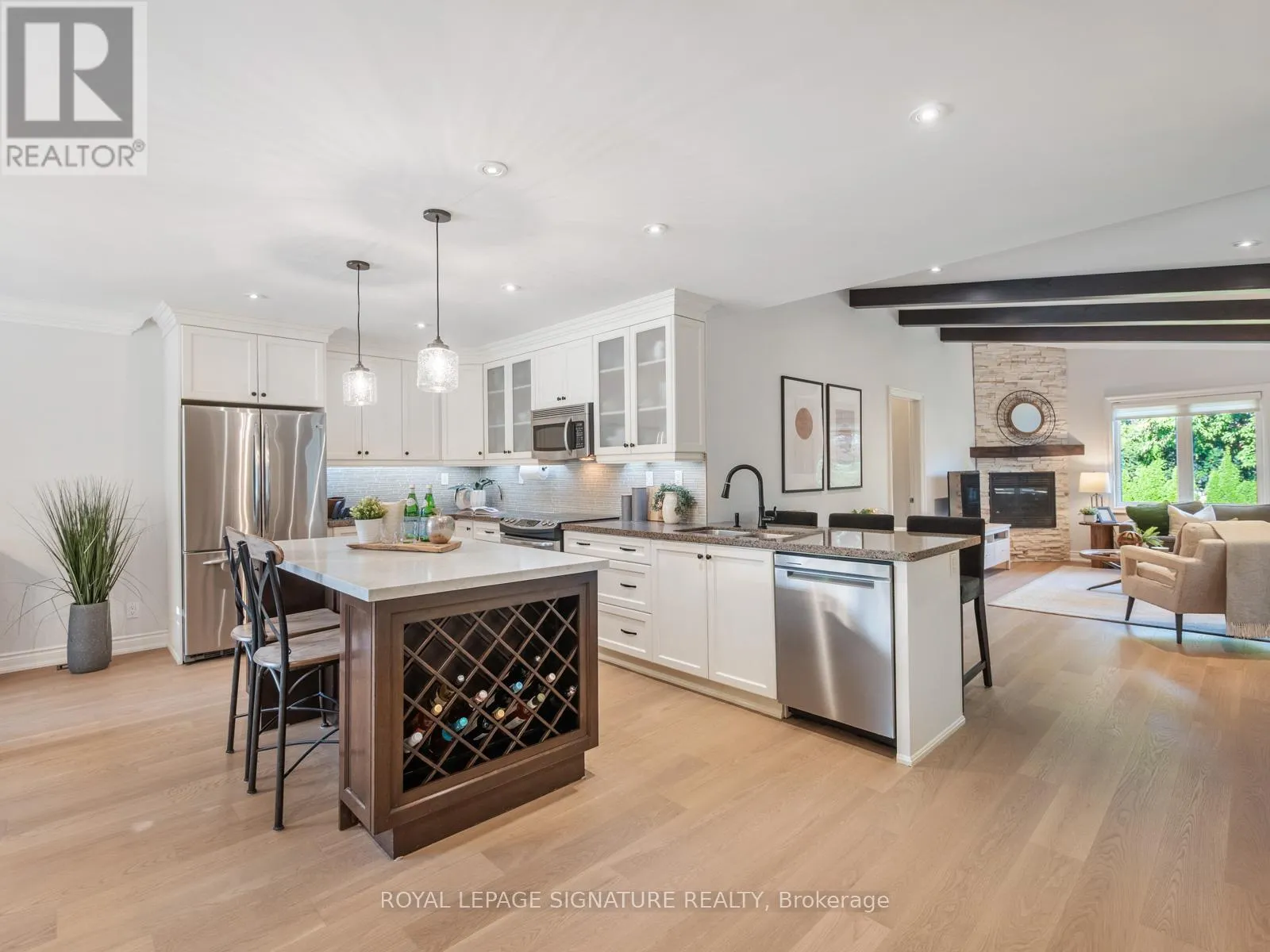 345 FLAGSTONE TERRACE