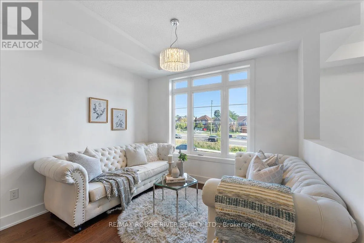 42 ELKINGTON CRESCENT