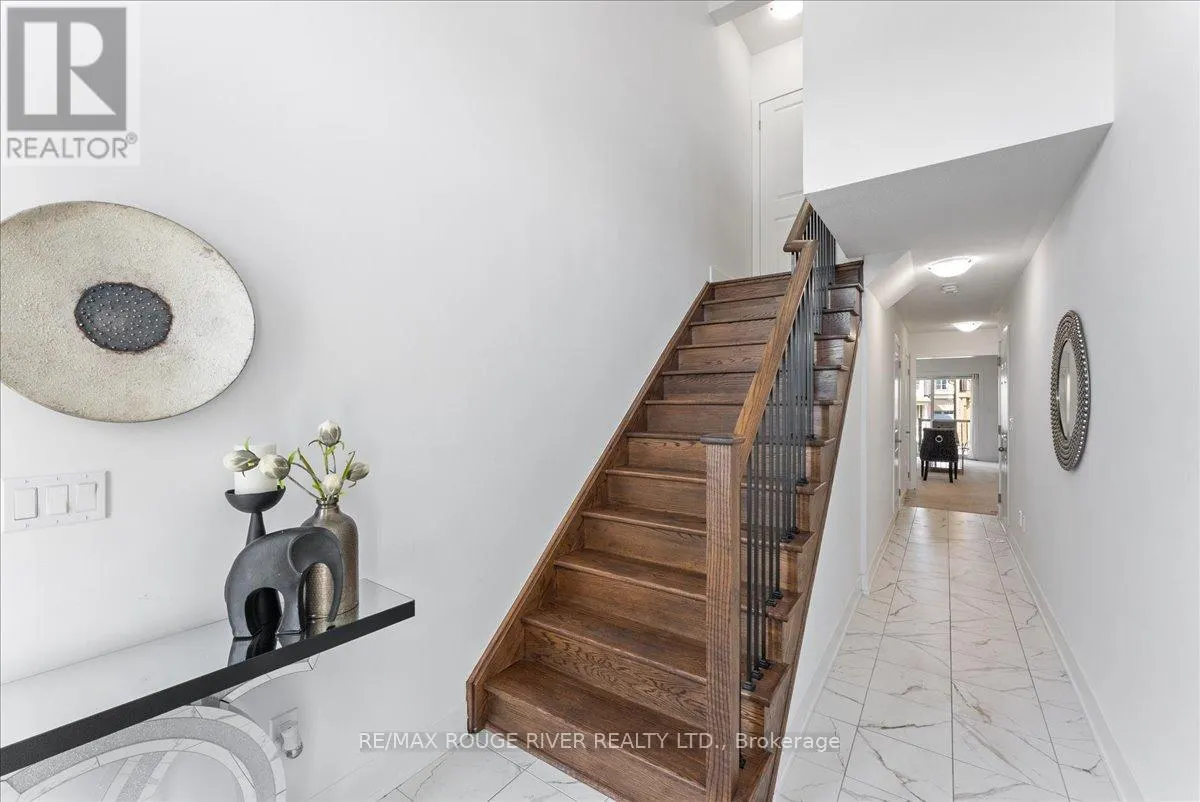 42 ELKINGTON CRESCENT
