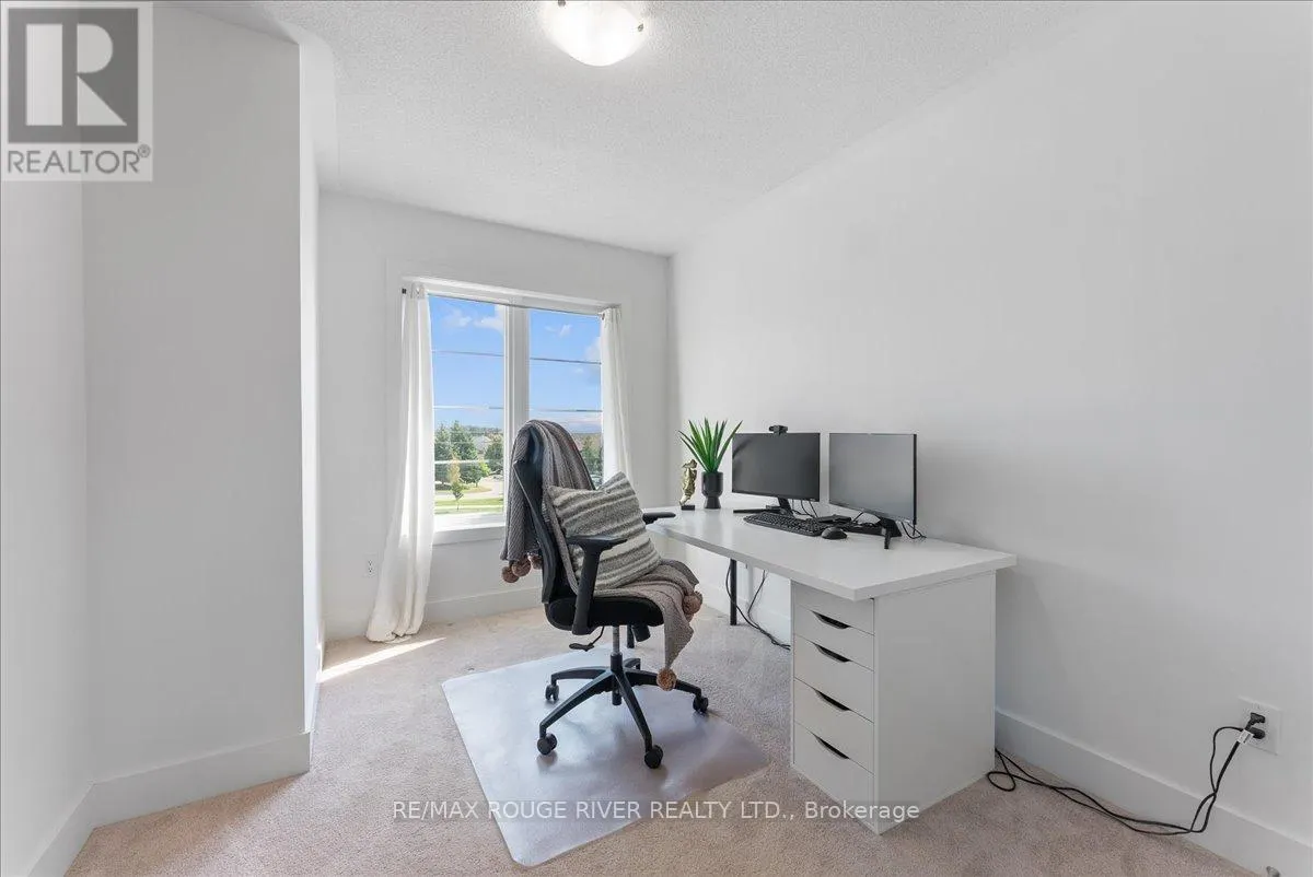 42 ELKINGTON CRESCENT