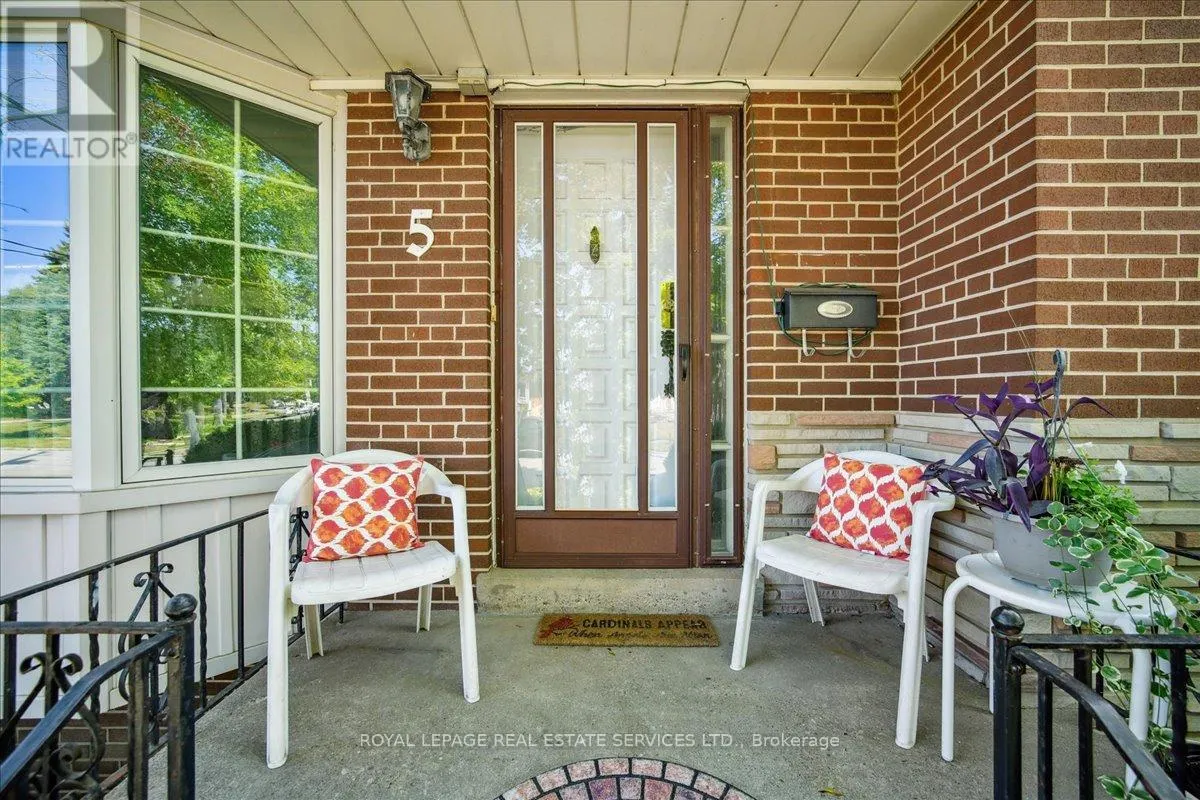 5 AMETHYST ROAD