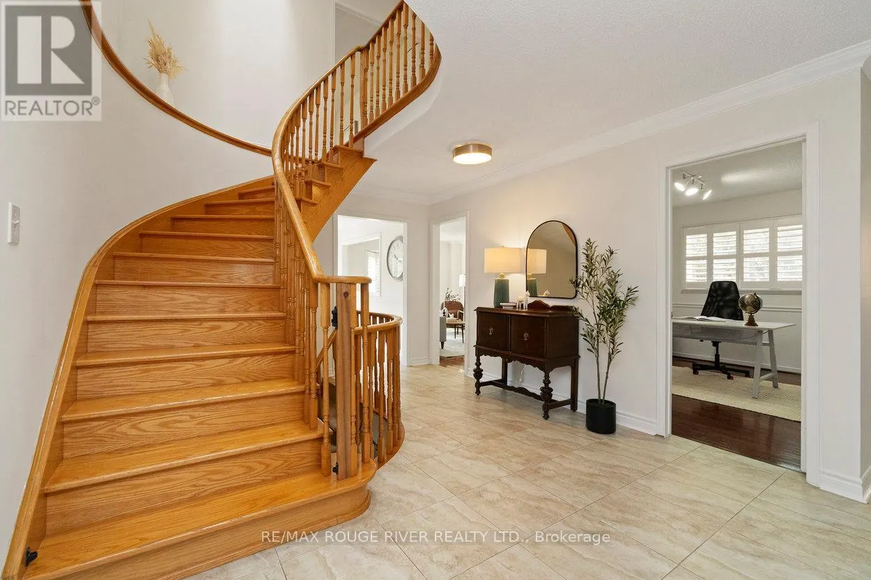 20 GASLIGHT CRESCENT