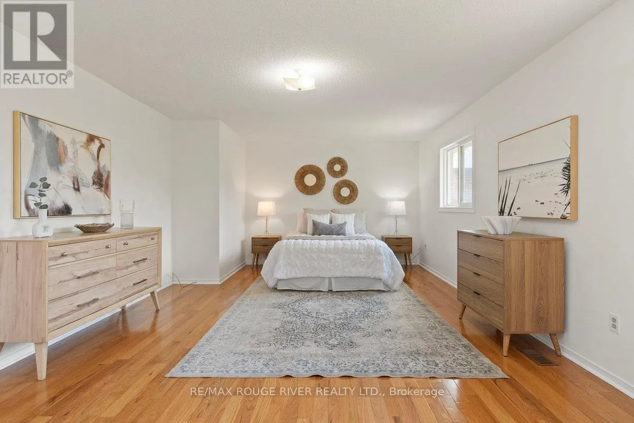 20 GASLIGHT CRESCENT