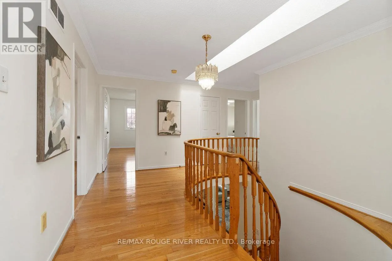 20 GASLIGHT CRESCENT