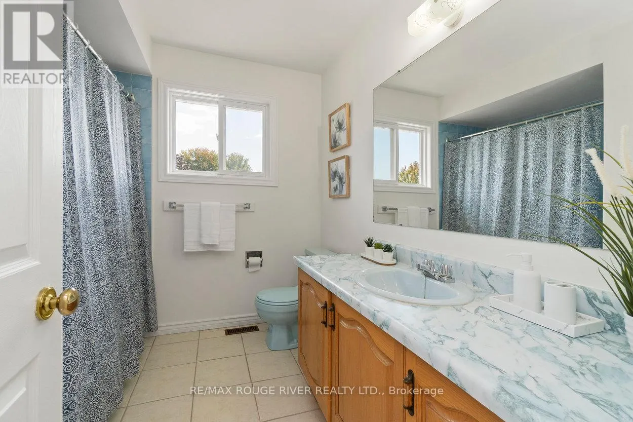 20 GASLIGHT CRESCENT