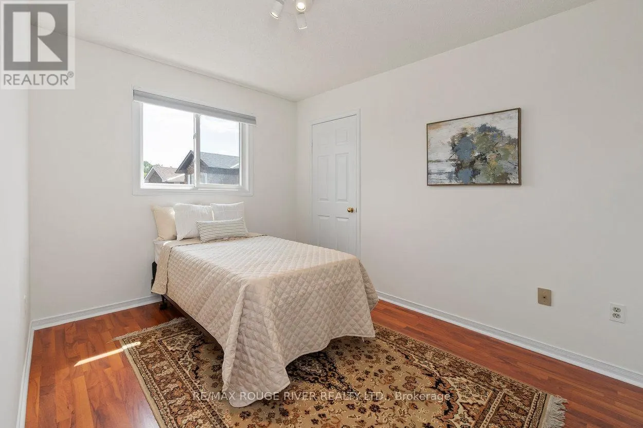 20 GASLIGHT CRESCENT
