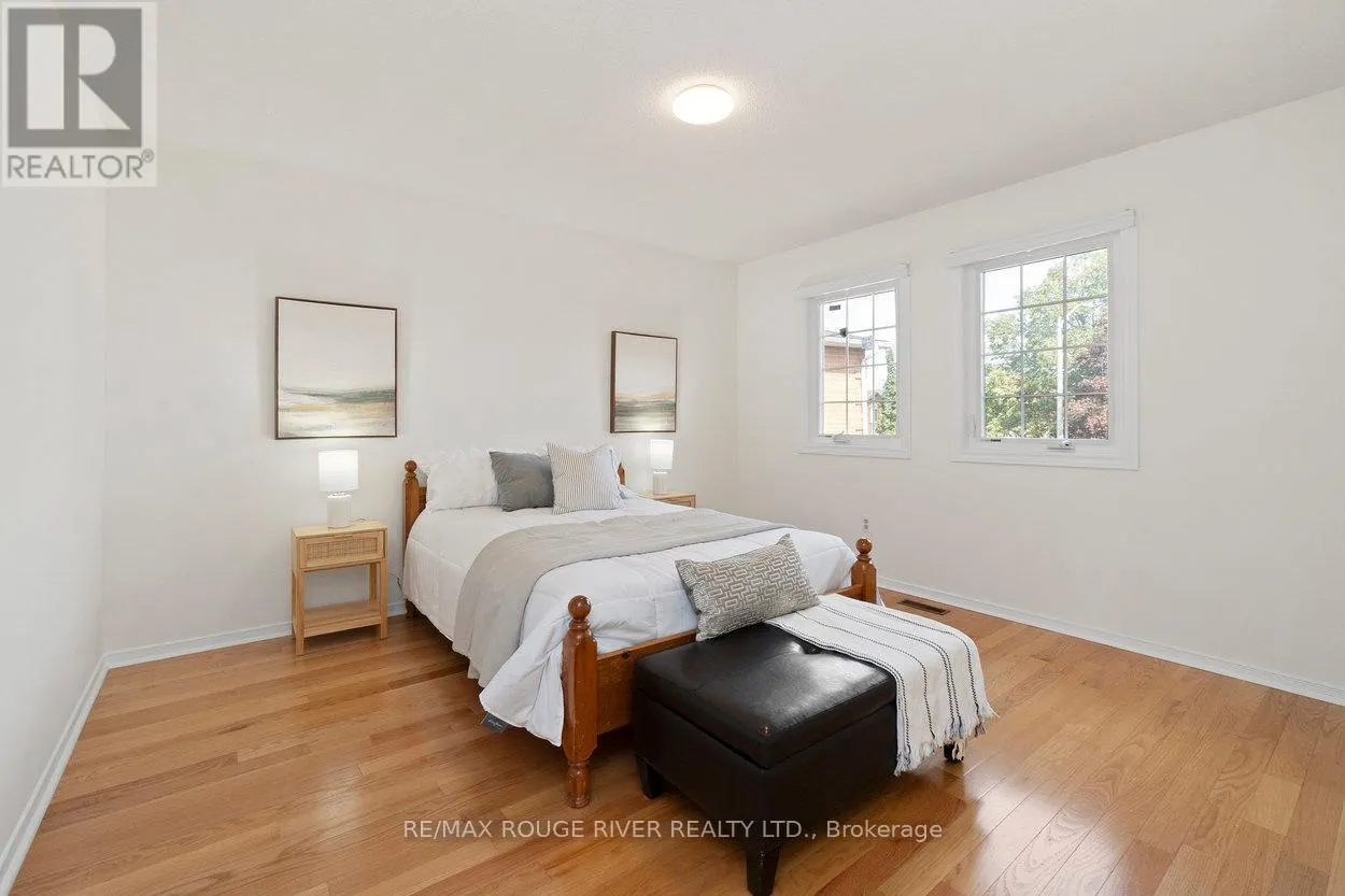 20 GASLIGHT CRESCENT