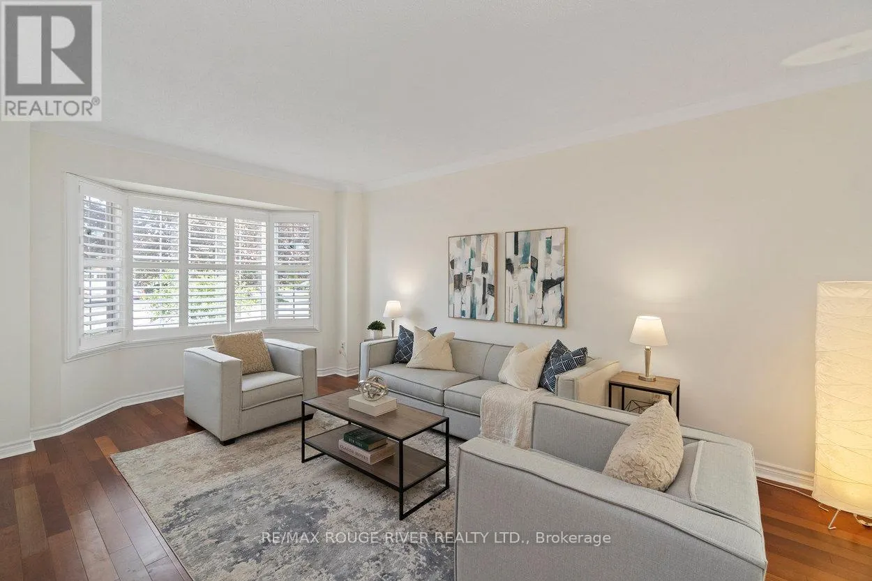 20 GASLIGHT CRESCENT
