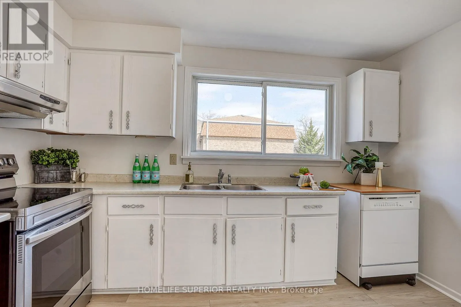 57 - 121 CENTENNIAL ROAD, #57