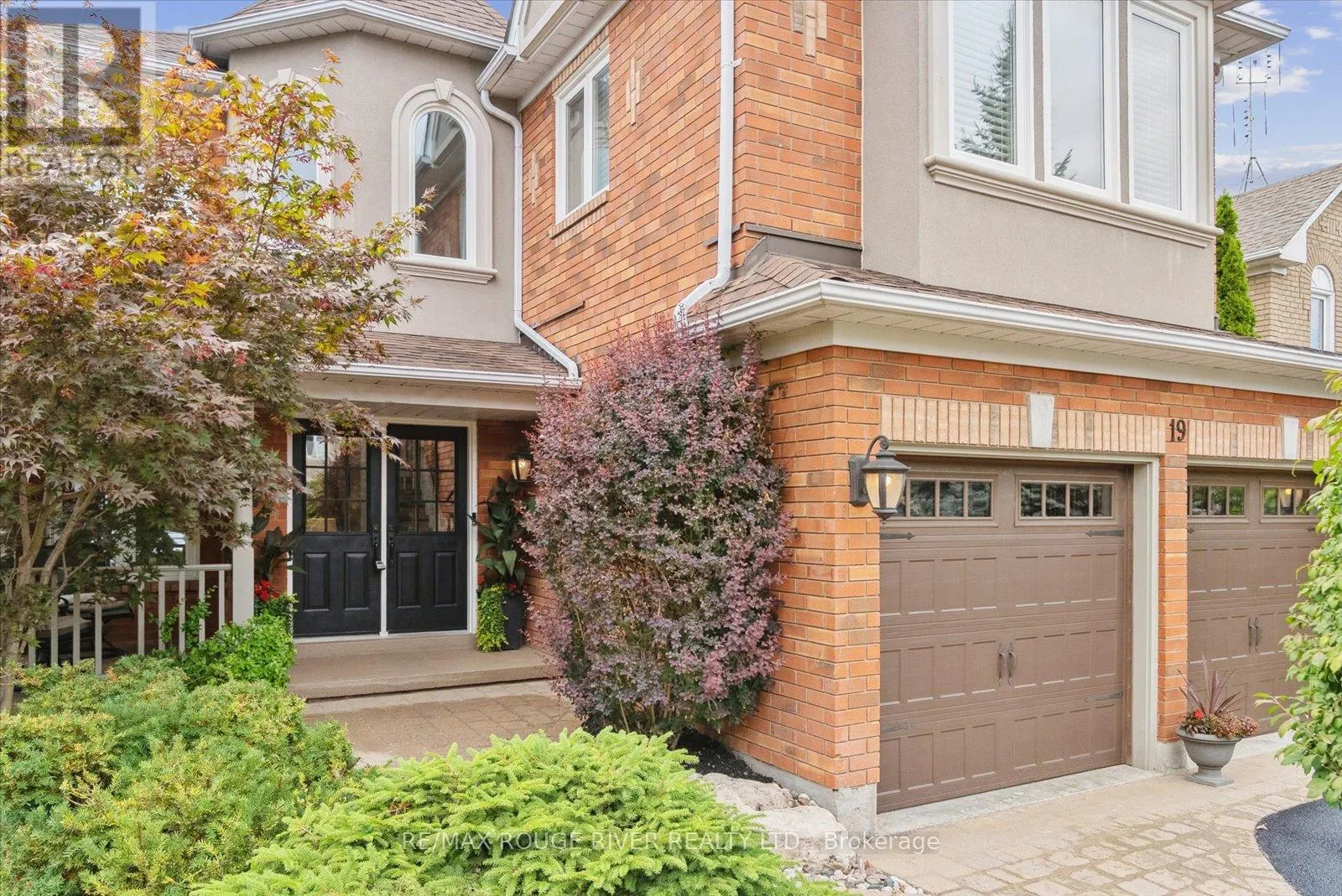19 GILCHRIST COURT