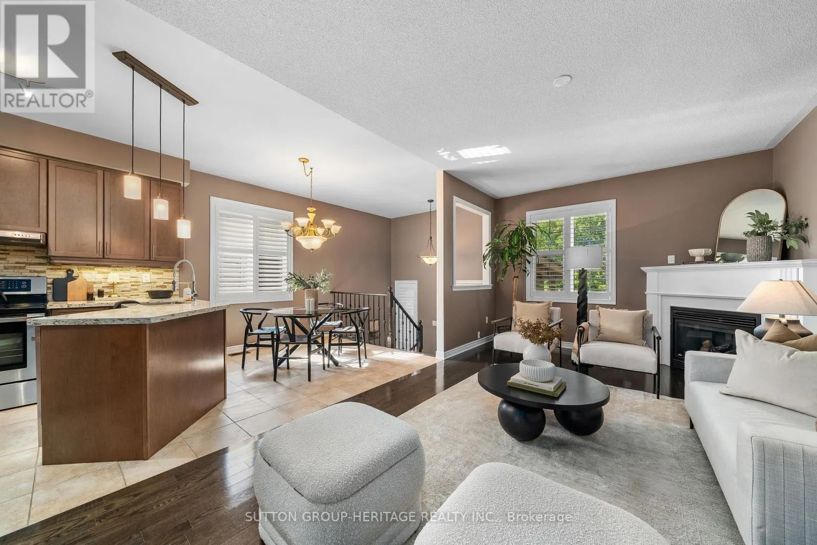 14 SLEEPY HOLLOW PLACE