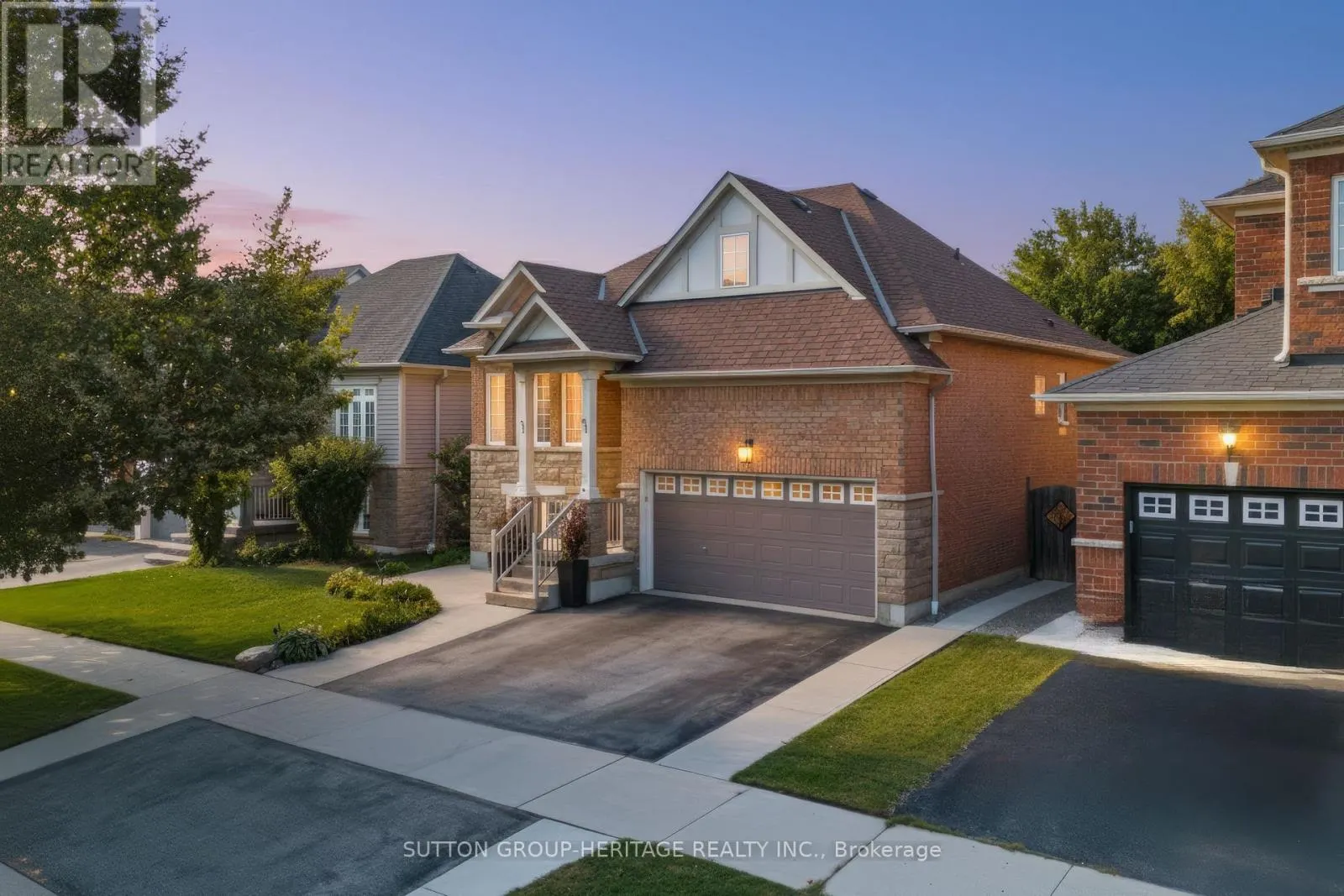 14 SLEEPY HOLLOW PLACE