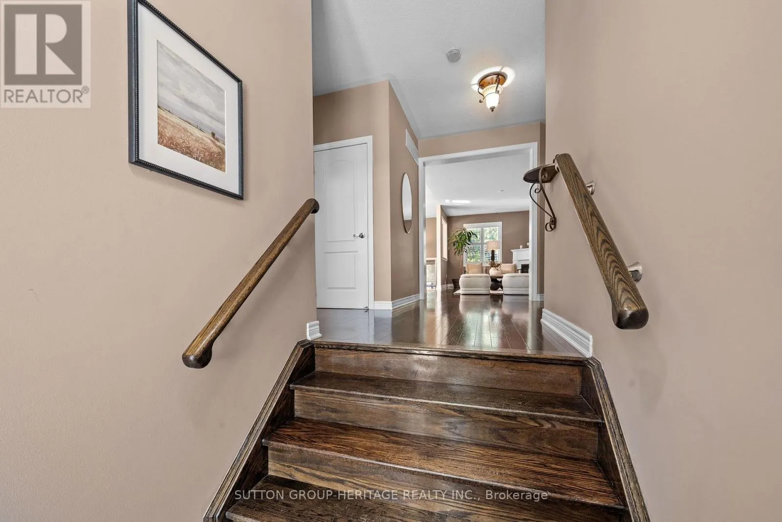 14 SLEEPY HOLLOW PLACE