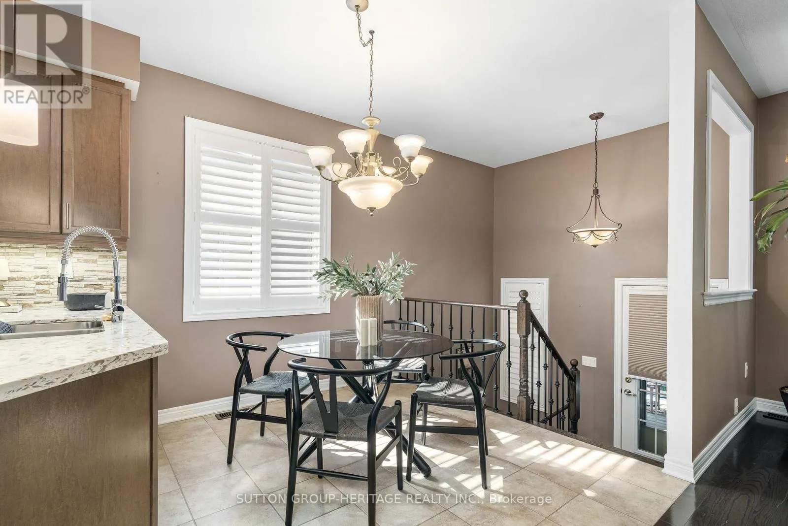 14 SLEEPY HOLLOW PLACE