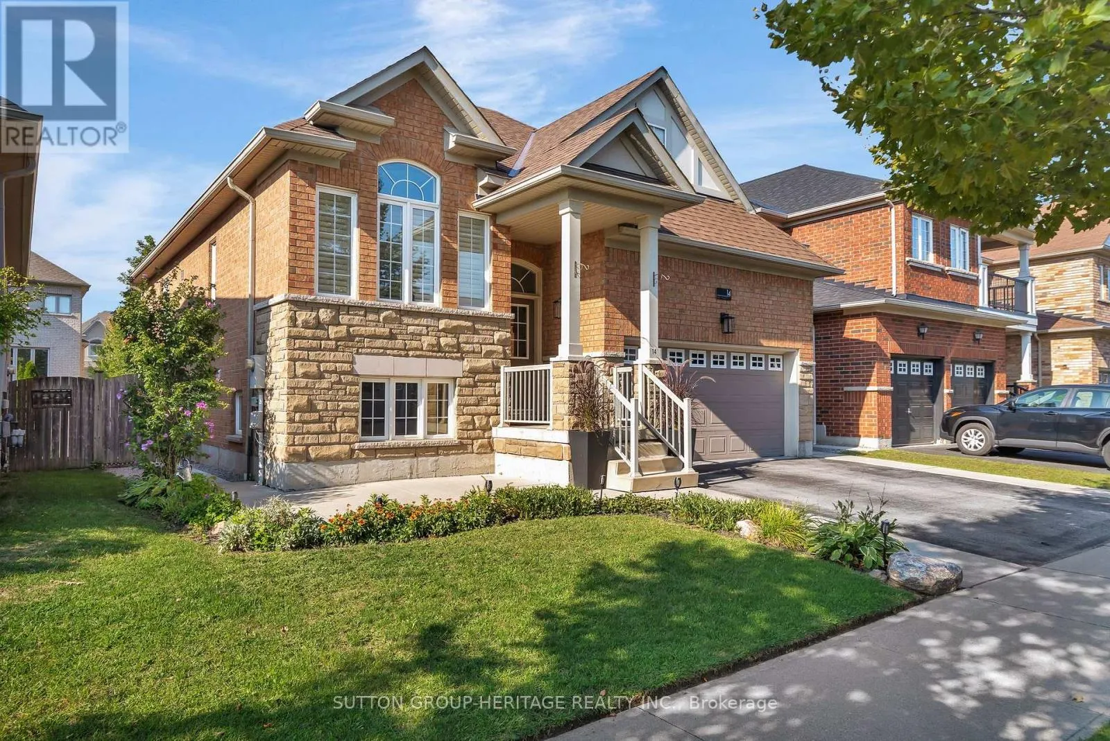 14 SLEEPY HOLLOW PLACE