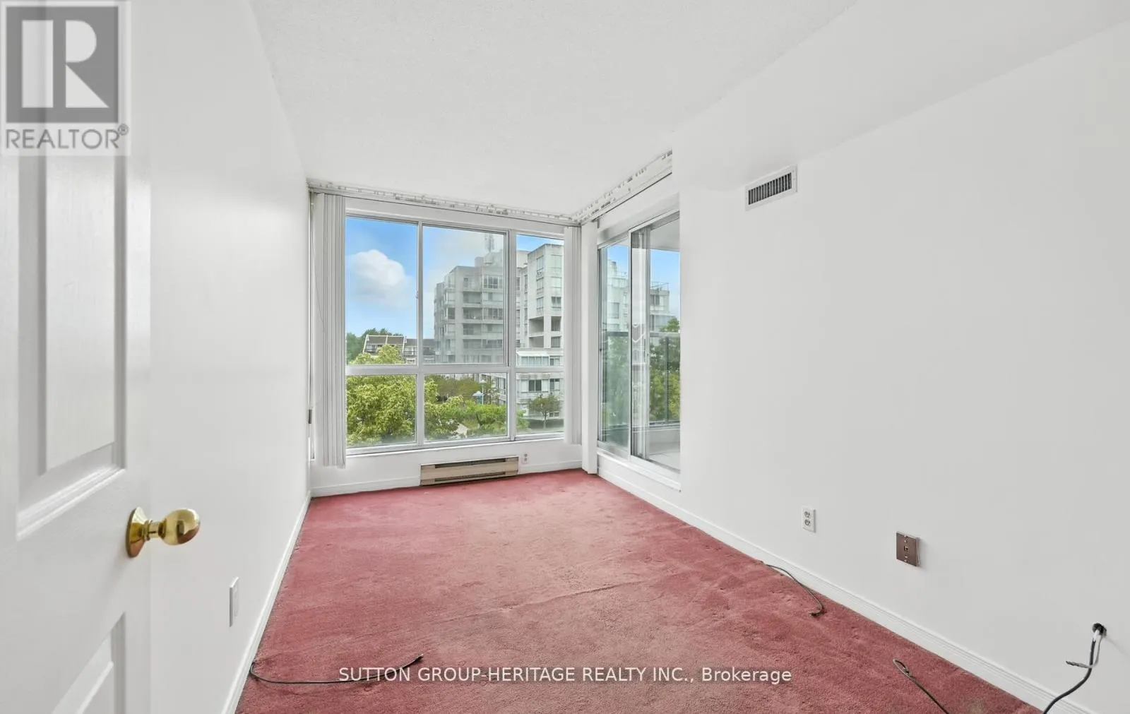 311 - 45 CUMBERLAND LANE