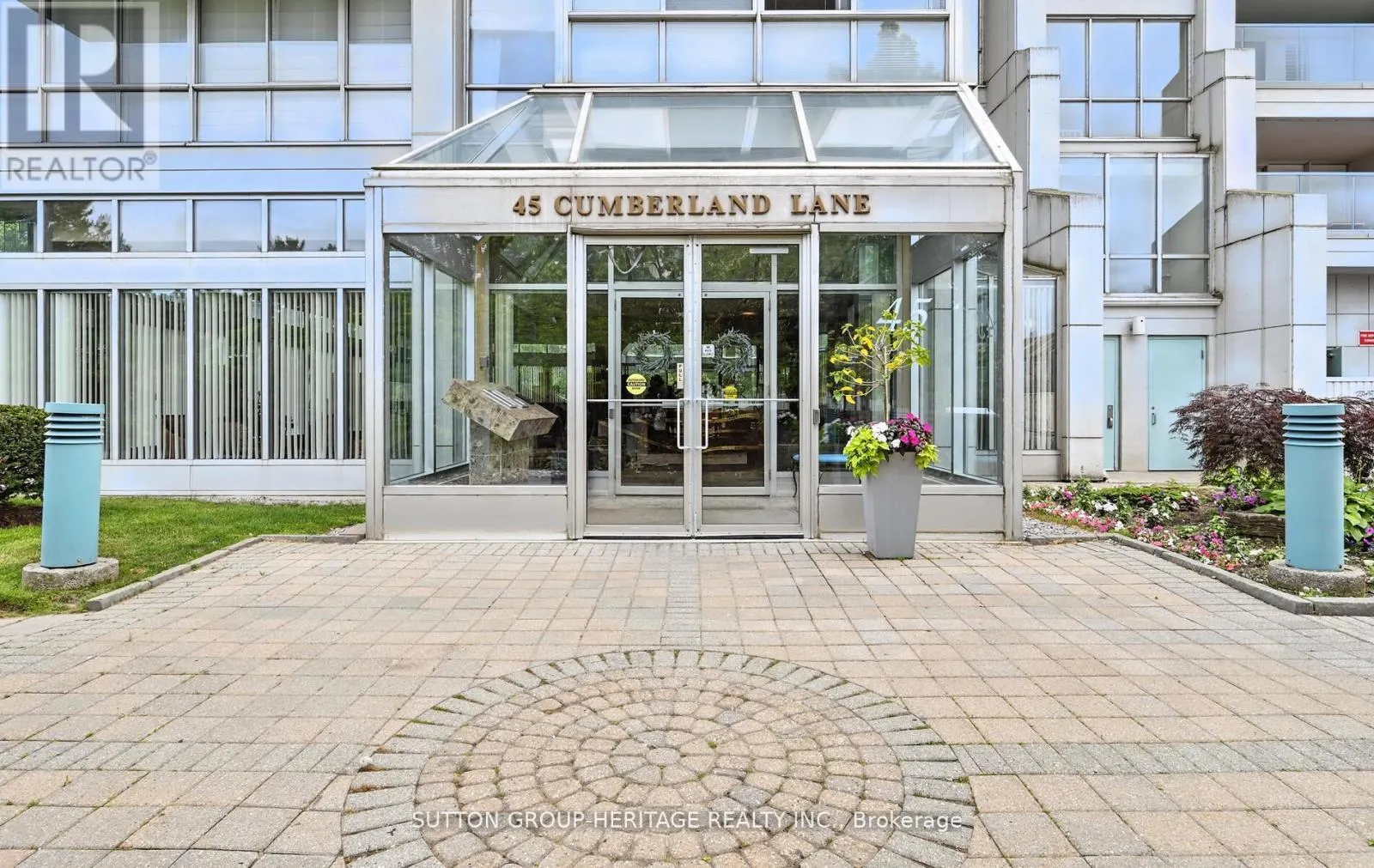 311 - 45 CUMBERLAND LANE