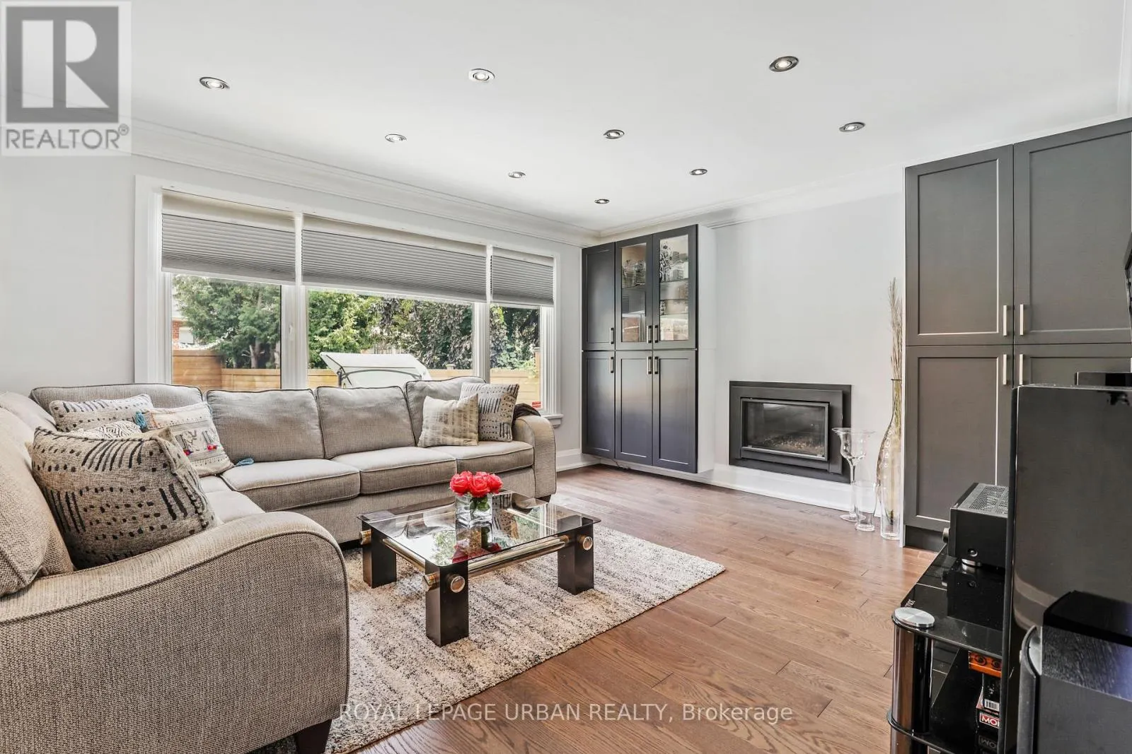 147 PARKVIEW HILL CRESCENT