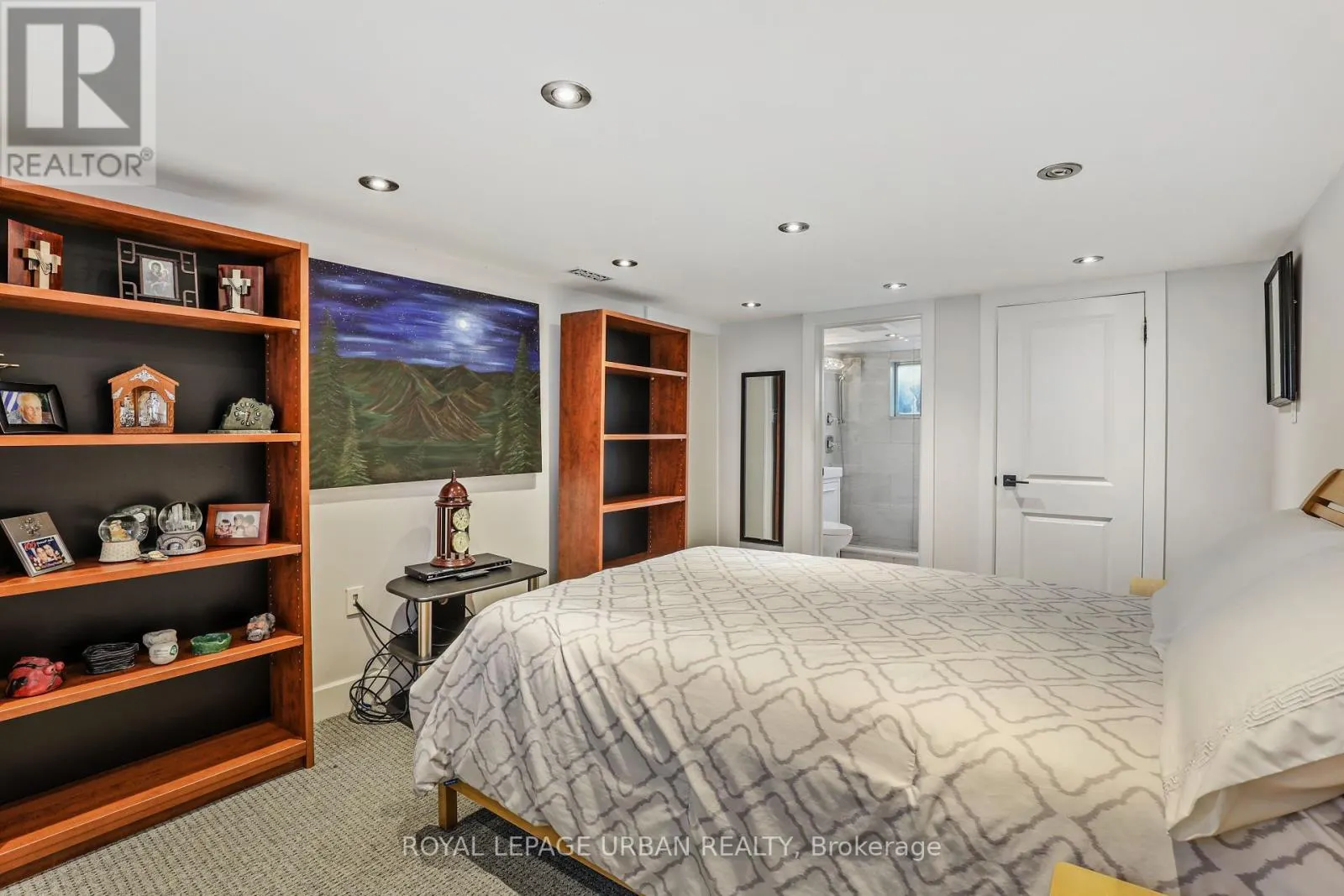 147 PARKVIEW HILL CRESCENT